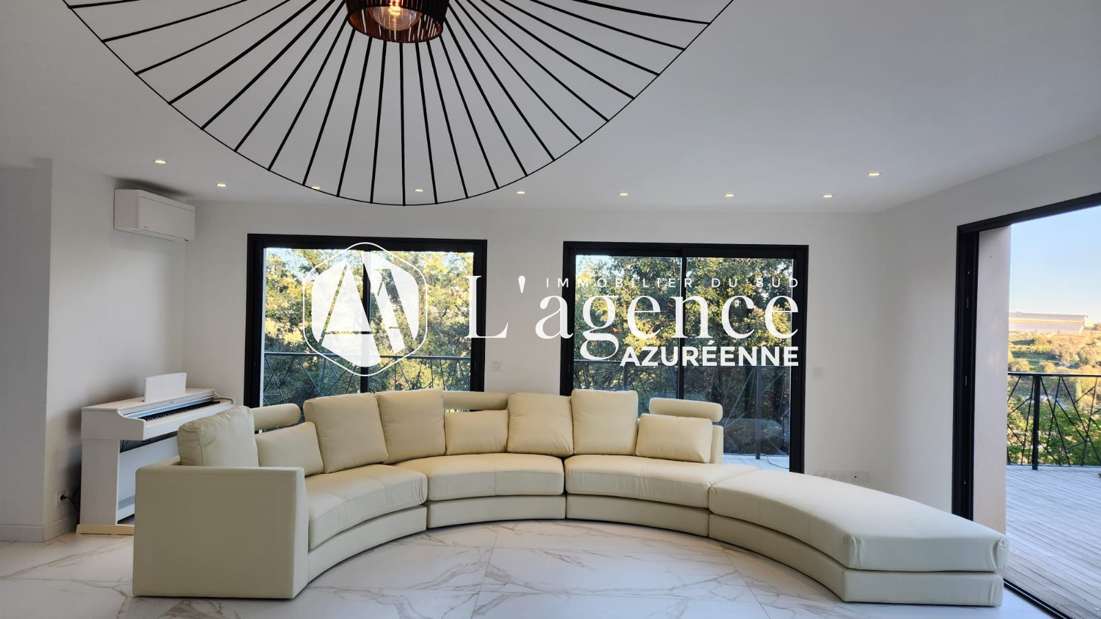 Vente Maison 200m² 5 Pièces à Cagnes-sur-Mer (06800) - L'Agence Azuréenne